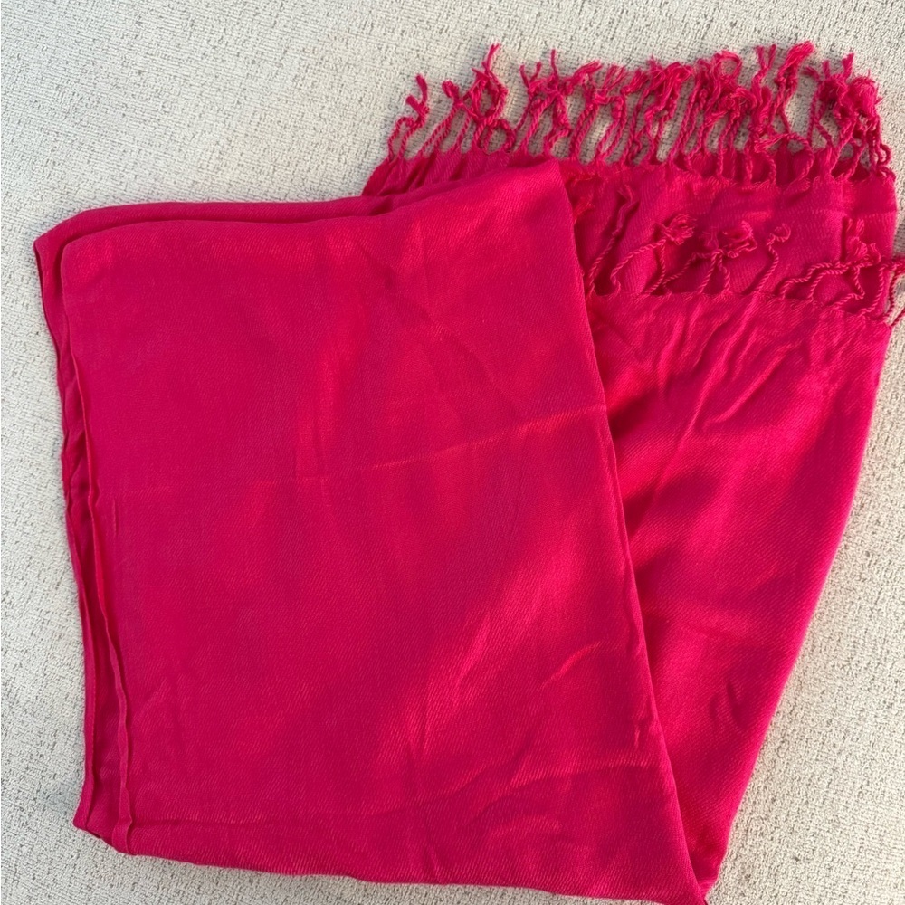 Bloomingdale's Pink Super Soft Scarf - Picture 7 of 7